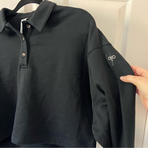 NWT ALO Yoga cropped Polo Henley pullover sweatshirt in black, small - Picture 10 of 12